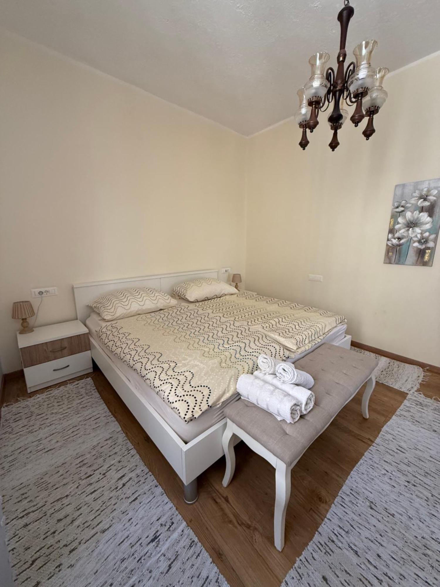 Apartment Batinica シベニク エクステリア 写真