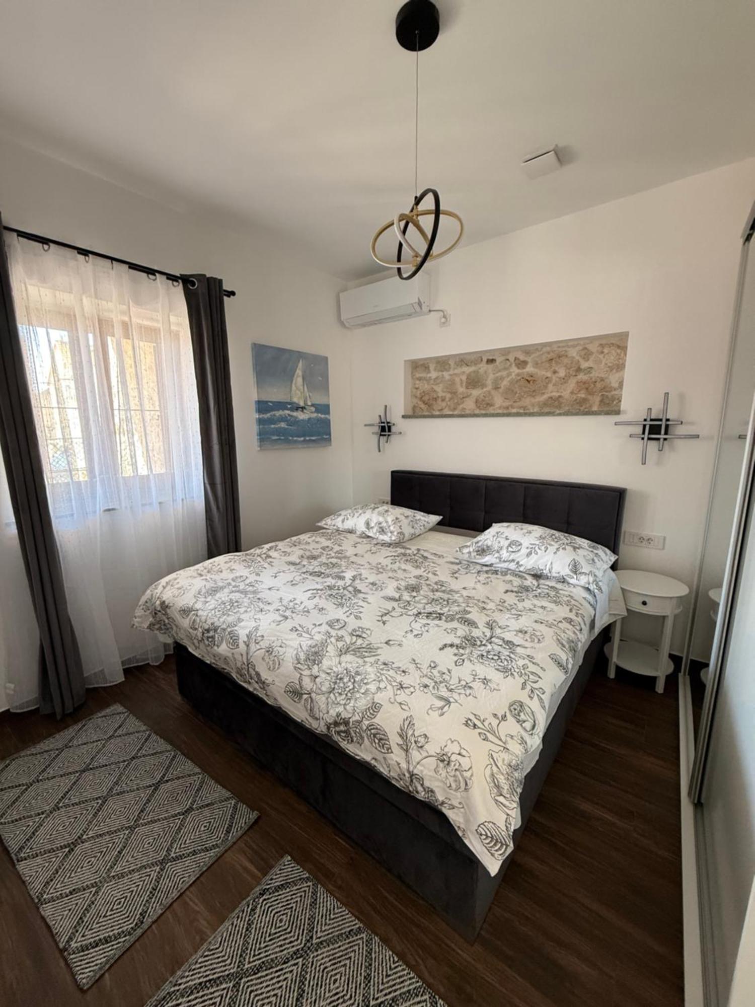 Apartment Batinica シベニク エクステリア 写真