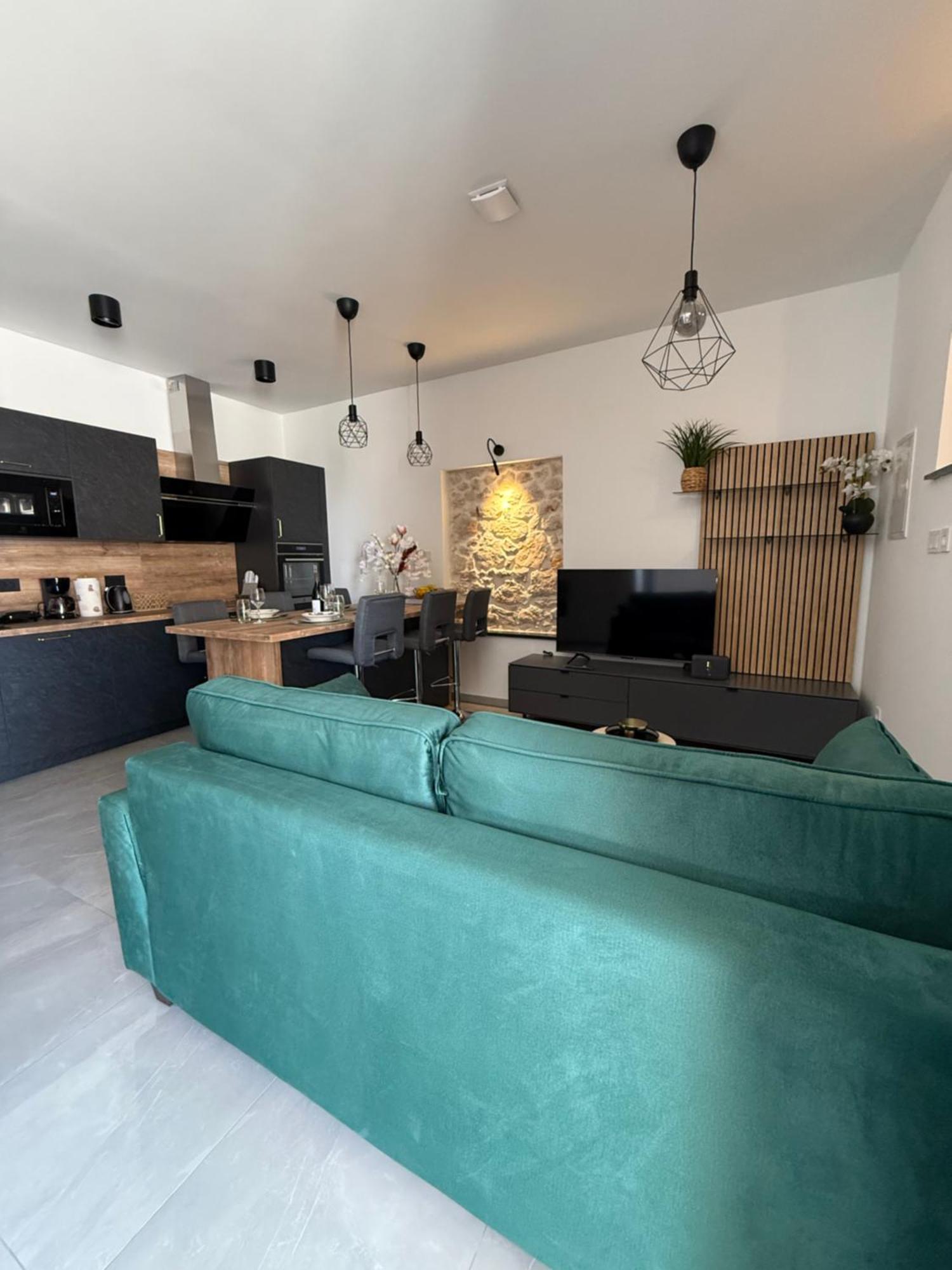 Apartment Batinica シベニク エクステリア 写真