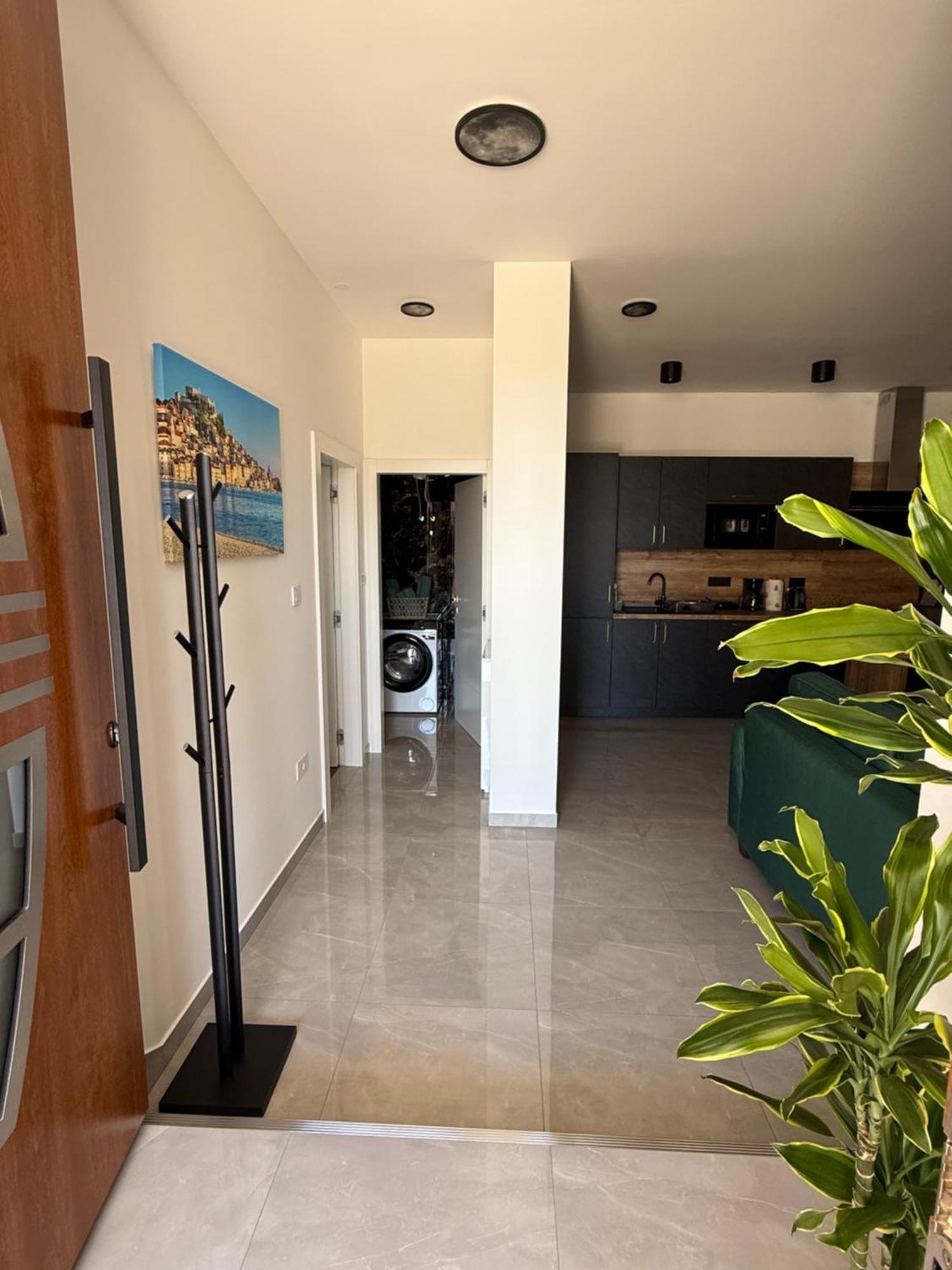 Apartment Batinica シベニク エクステリア 写真