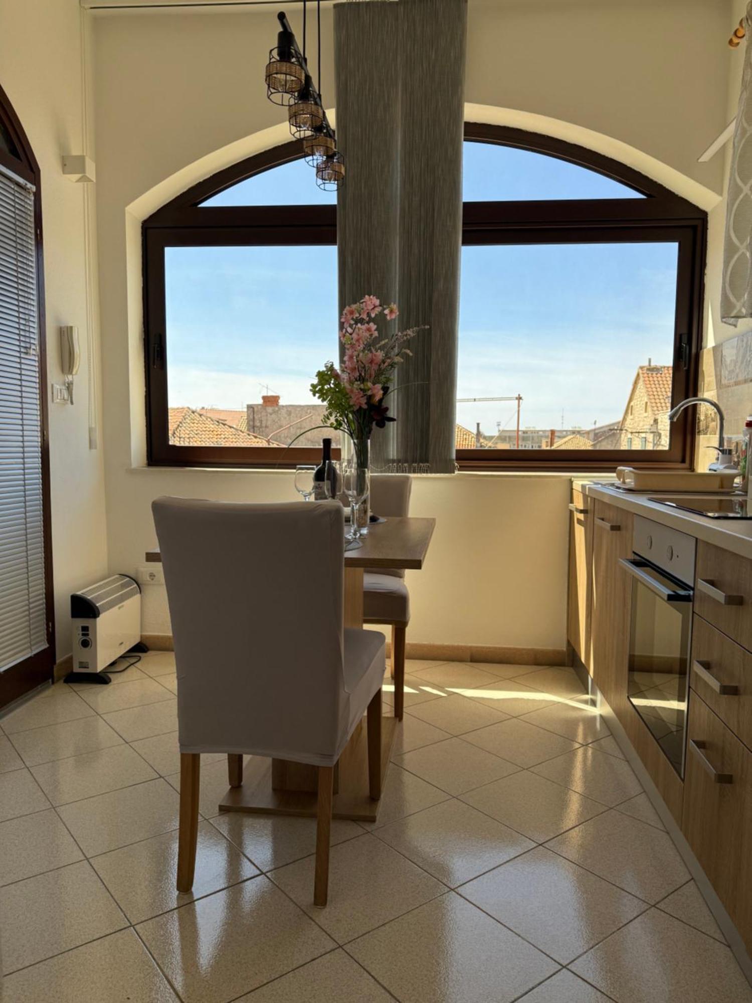 Apartment Batinica シベニク エクステリア 写真