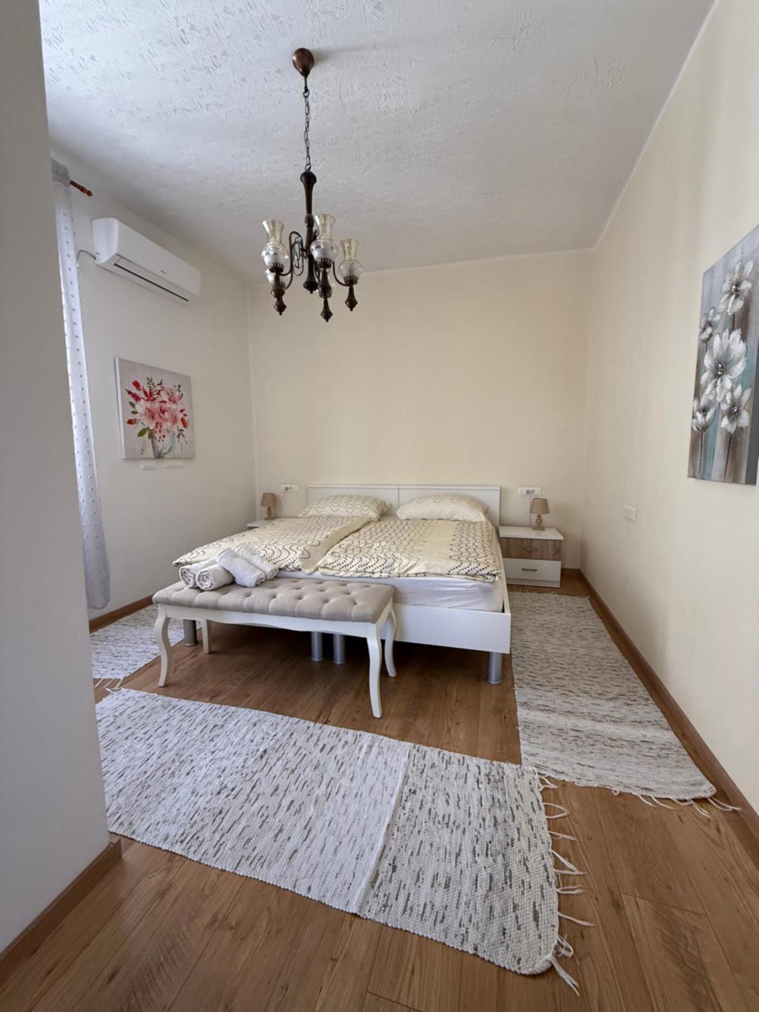 Apartment Batinica シベニク エクステリア 写真