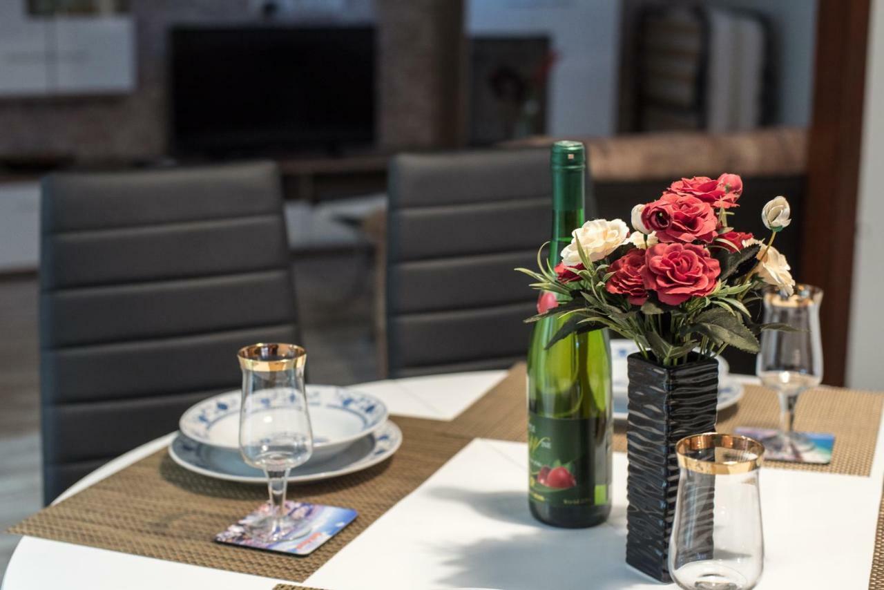 Apartment Batinica シベニク エクステリア 写真