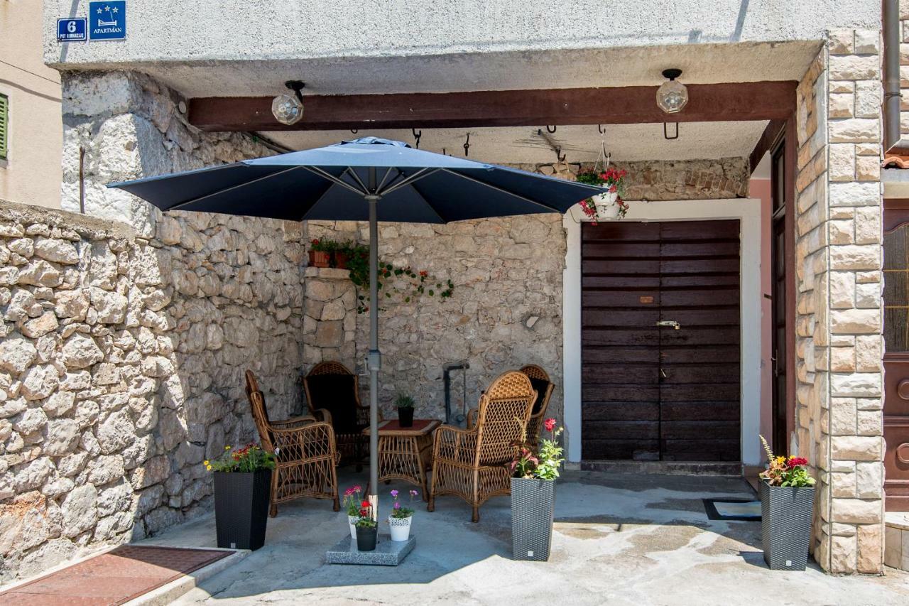 Apartment Batinica シベニク エクステリア 写真